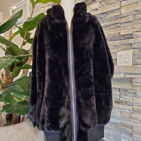 Free People Jackets & Blazers - Free People Faux Fur Coat